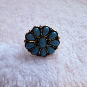 Elegant Blue and Gold Women's Ring
